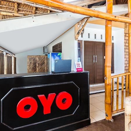 Oyo 1837 Telone Bungalow Palebah Exteriér fotografie