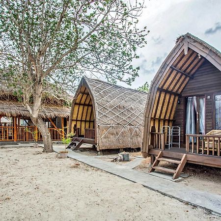 Oyo 1837 Telone Bungalow Palebah Exteriér fotografie
