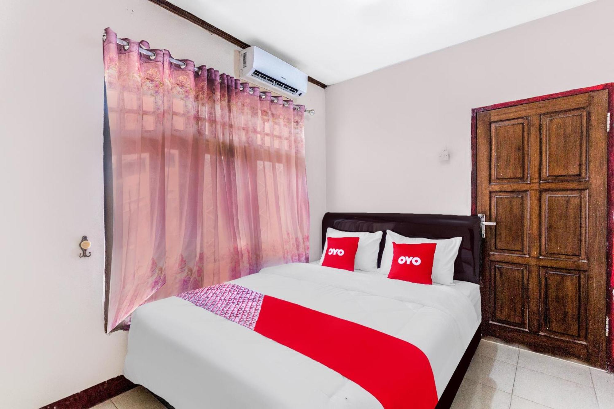 Oyo 1837 Telone Bungalow Palebah Exteriér fotografie